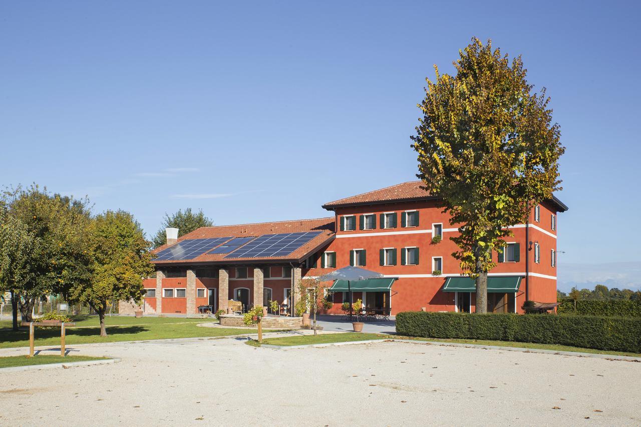 Ca' Ciaran Bed & Breakfast Chiarano Екстериор снимка